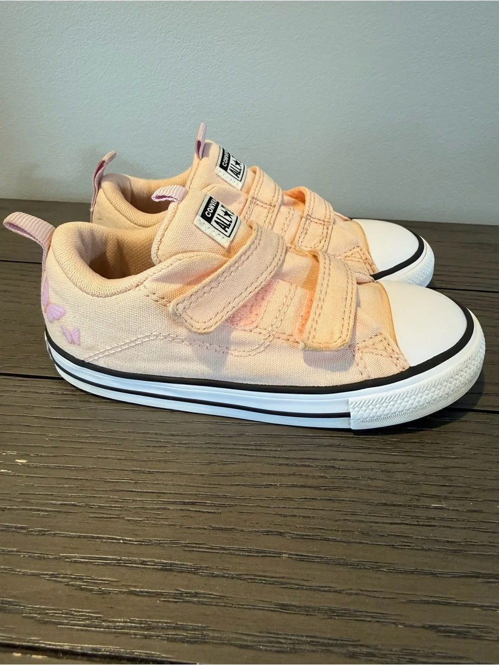 Converse Kids Peach Canvas Low-Top Sneakers with Hook-and-Loop Straps